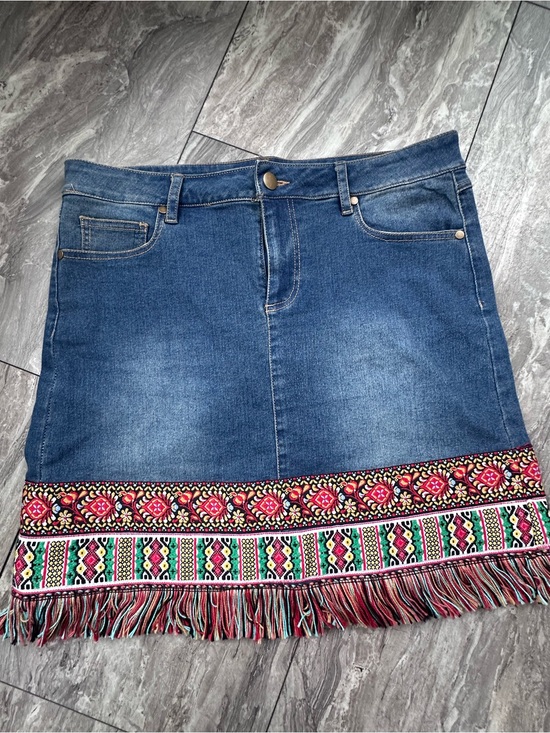 Cato Dresses & Skirts - Cato Denim  Skirt Womens Size 12 Blue Jean Skirt Embroidered Fringe Hem